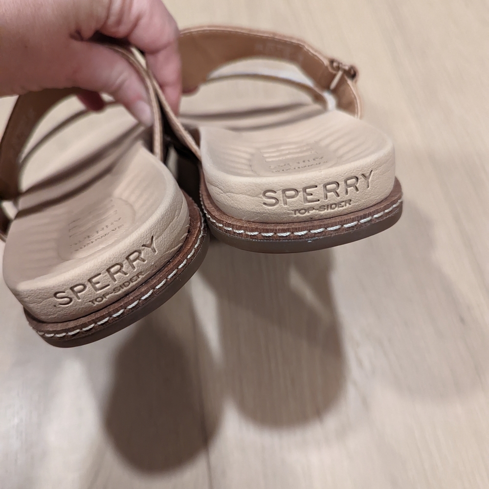 Stylish Women's Sandals in Brown - Picture 8 of 8